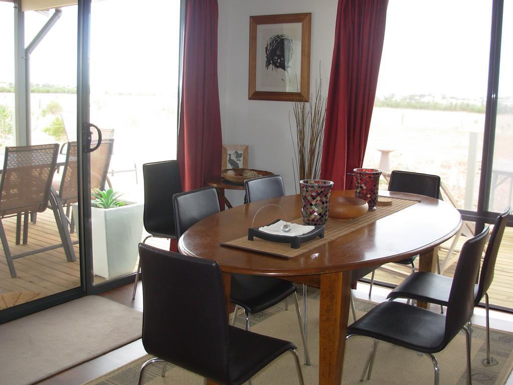 ميناء إليوت Linger Longer Cottages الغرفة الصورة